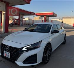 نيسان ألتيما